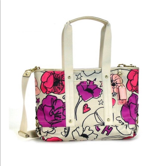 Coach Handbags - EUC Coach Poppy Kyra Satin Shoulder Weekender Bag